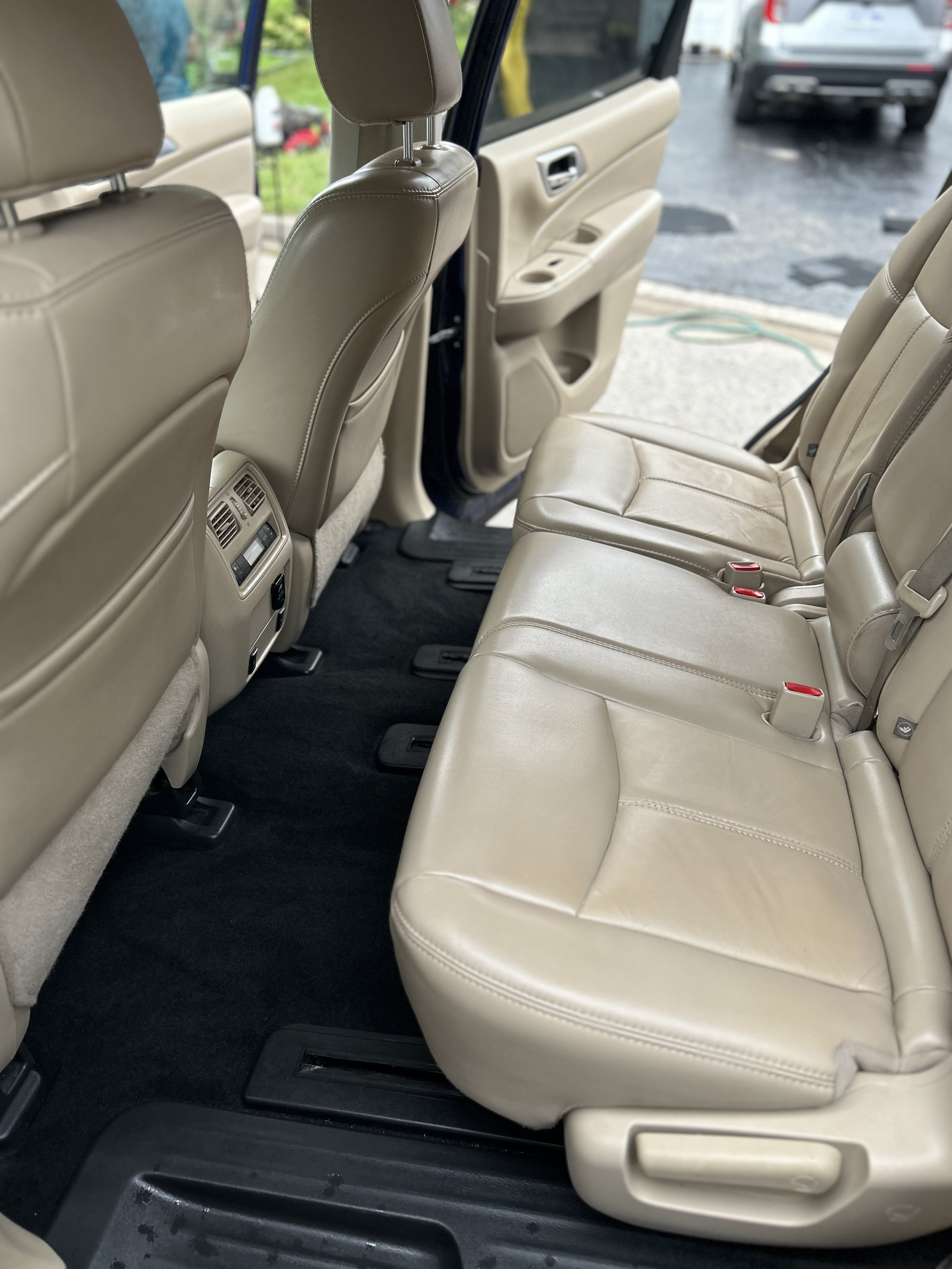 Before/After Washed Car Image
